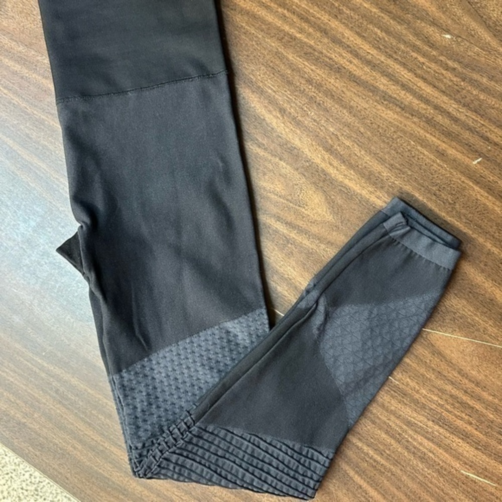 SPANX Black Jeggings with Sleek Design